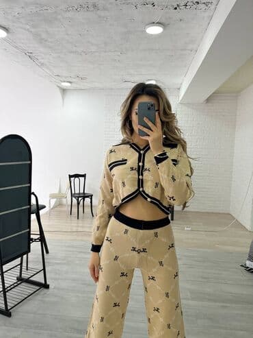 оборудование для нижнего белья: Продаю спортивную двойку от Gucci — 1