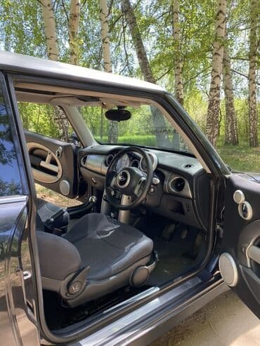 обмен с доплатой: Mini Cooper: 2003 г., 1.6 л, Механика, Бензин, Хэтчбэк — 4