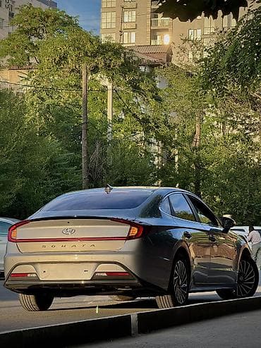 Hyundai Sonata: 2020 г., 2 л, Автомат, Гибрид, Седан — 6