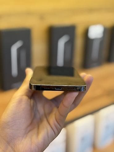 ремонт iphone 12: IPhone 12 Pro, Б/у, 256 ГБ, Pacific Blue, Зарядное устройство, Защитное стекло, Чехол, В рассрочку, 100 % — 3