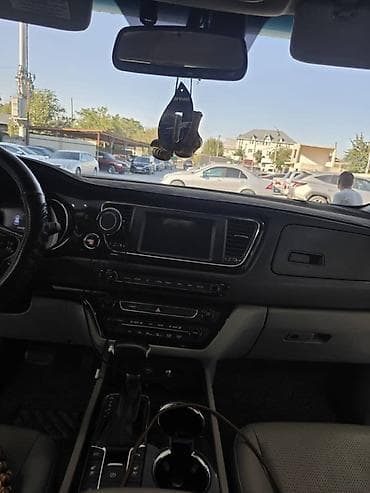 Продажа авто: Kia Carnival: 2018 г., 2.2 л, Автомат, Дизель, Минивэн — 7