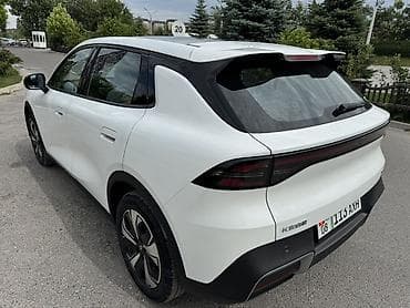 chery omoda: Changan Qiyuan Q05: 2026 г., 0.1 л, Автомат, Электромобиль, Кроссовер — 4