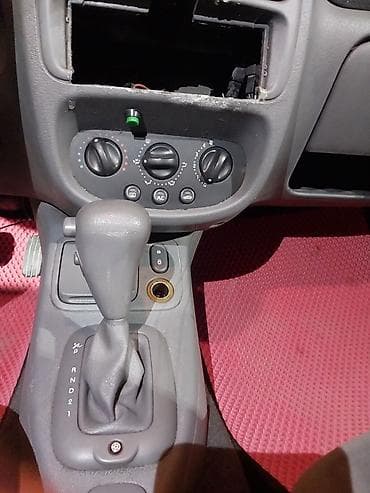i vtec: Renault Clio: 2000 г., Автомат, Бензин, Хэтчбэк — 3