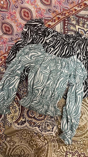 Блузки с анималистичным принтом (зебра) - Модель: свободный крой с