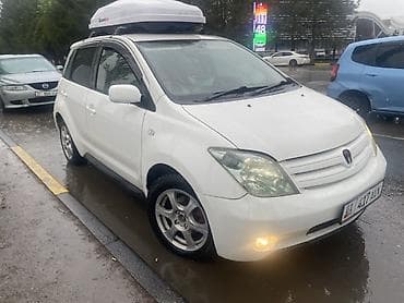 Toyota Ist: 2003 г., 1.3 л, Автомат, Бензин, Хэтчбэк