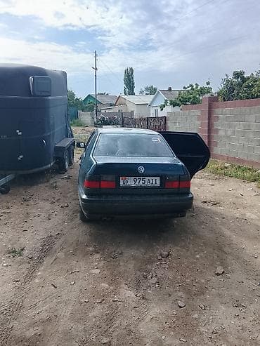Унаа сатуу: Volkswagen Vento: 1996 г., 1.8 л, Кол менен иштөөчү, Бензин, Седан — 3