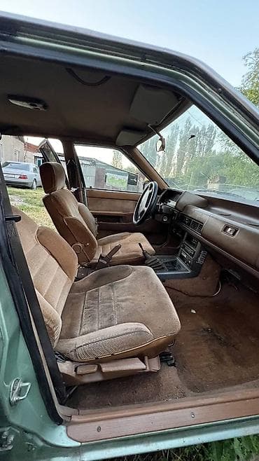 mazda 626 2 2: Mazda 626: 1985 г., 2 л, Механика, Бензин, Седан — 4