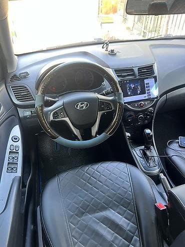 Транспорт: Hyundai Solaris: 2016 г., 1.6 л, Автомат, Бензин, Седан — 6