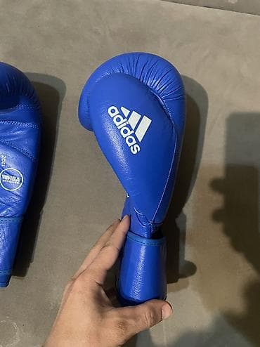 Спорт жана эс алуу: Боксерские перчатки adidas, синие, кожа - Тип — 3