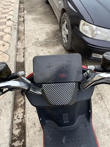 муравей с прицепом: Электроскутер Sup EV, красный цвет - Городской электроскутер — 5