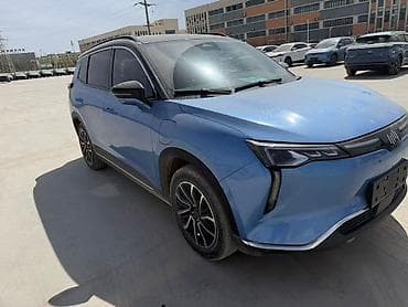 santa fr: Weltmeister W6, 2022 г., 100000 км, Передний, В наличии — 3