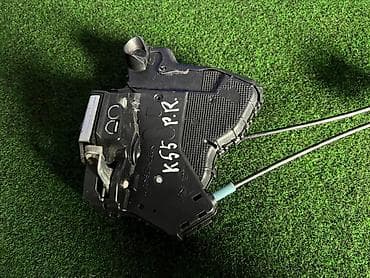 key maker: Замок двери Toyota 2013 г., Б/у, Оригинал, Япония — 1