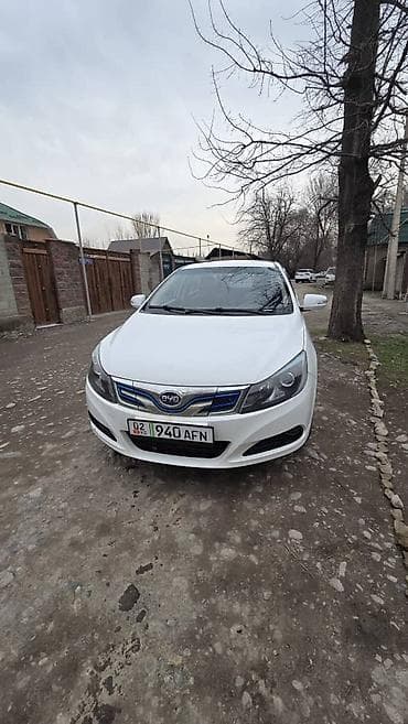 юмв е34: BYD E5: 2018 г., 2 л, Вариатор, Электромобиль, Седан — 5