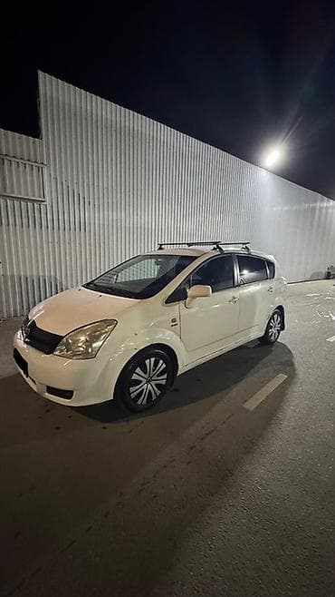 corolla 2004: Toyota Corolla Verso: 2004 г., 2 л, Автомат, Бензин, Минивэн — 3