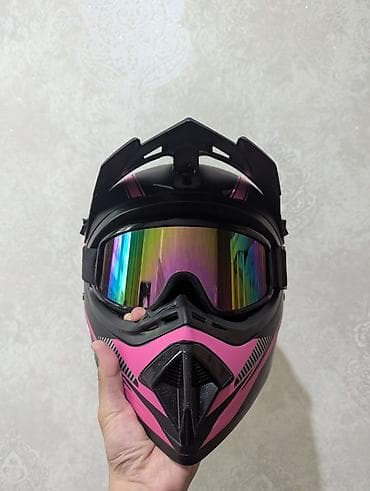 Спорт и отдых: Мотошлем кроссового/эндуро типа с козырьком, размер по внутренней — 7