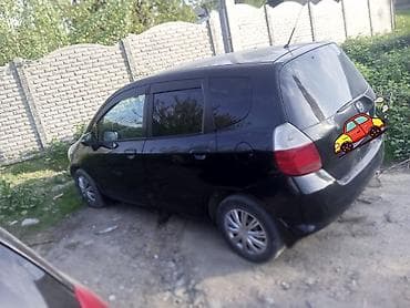 niva taiga: Honda Fit: 2005 г., 1.3 л, Вариатор, Бензин, Хэтчбэк — 2