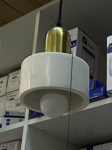 study lamp: Подвесной светильник с плафоном из светлого камня и акцентами под — 1