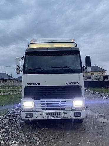 Тягач, Volvo, 1998 г., Бортовой