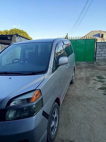 Унаа сатуу: Toyota Voxy: 2004 г., 2 л, Автомат, Бензин, Вэн/Минивэн — 2