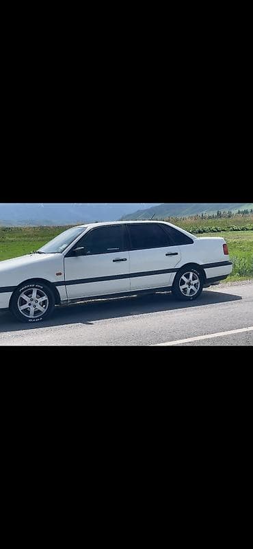 Продажа авто: Volkswagen Passat: 1994 г., 2 л, Механика, Газ, Седан — 4