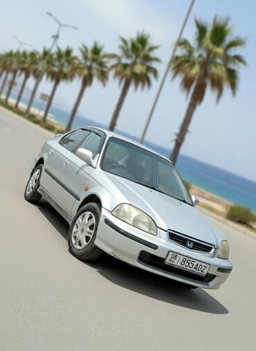 Honda Civic: 1995 г., 1.5 л, Вариатор, Бензин, Седан