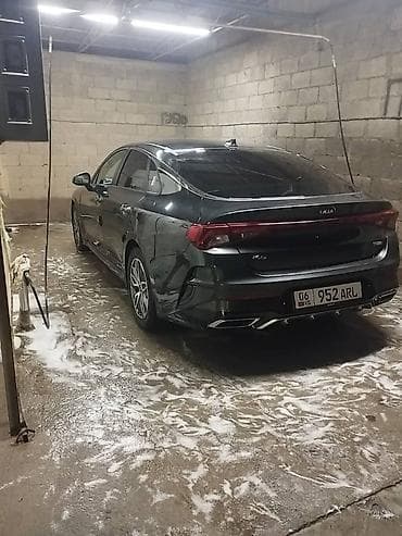 chrysler pacifica: Kia K5: 2021 г., Седан — 3