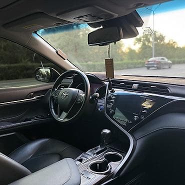 jac js6: Toyota Camry: 2018 г., 2.5 л, Автомат, Гибрид, Седан — 7
