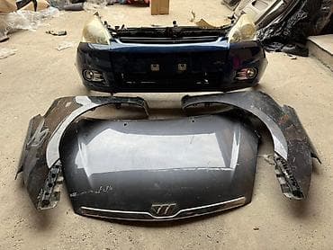 wish: Ноускат Toyota, 2005 г., Б/у, Оригинал — 1