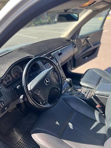Mercedes-Benz E-Class: 2001 г., 4.3 л, Автомат, Бензин, Седан — 9