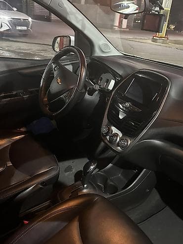 обмен на малолитражки: Chevrolet Spark: 2020 г., 1 л, Автомат, Бензин, Хэтчбэк — 6