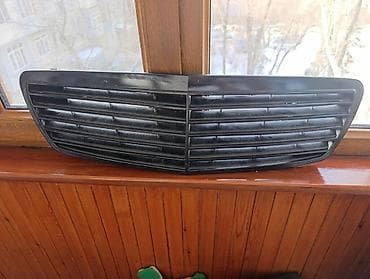 Решетка радиатора Mercedes-Benz 1999 г., Б/у, Оригинал at lalafo.kg Решетка радиатора Mercedes-Benz 1999 г., Б/у, Оригинал