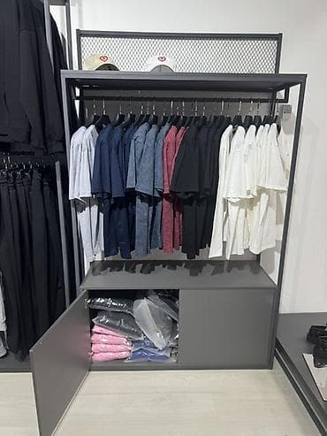 Продаю дизайнерское торговое оборудование из действующего магазина