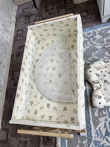 детскую коляску и кроватку: Детская коляска-трансформер 3 в 1, универсальная,Отдам за 4000с — 7