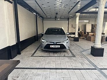 coroll: Toyota Corolla: 2020 г., 1.8 л, Вариатор, Гибрид, Седан — 1