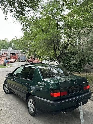 cl: Volkswagen Vento: 1996 г., 1.8 л, Механика, Бензин, Седан — 2