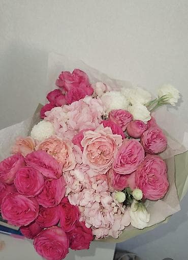 Кухонные принадлежности: Цветы микс букет Элегантный пышный букет в розово‑кремовой гамме — 1