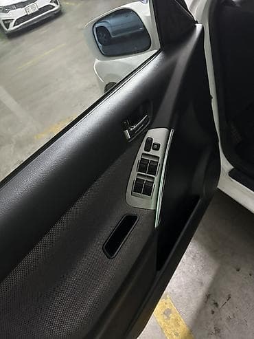 toyota matrix: Toyota Matrix: 2003 г., 1.8 л, Автомат, Бензин, Хэтчбэк — 9