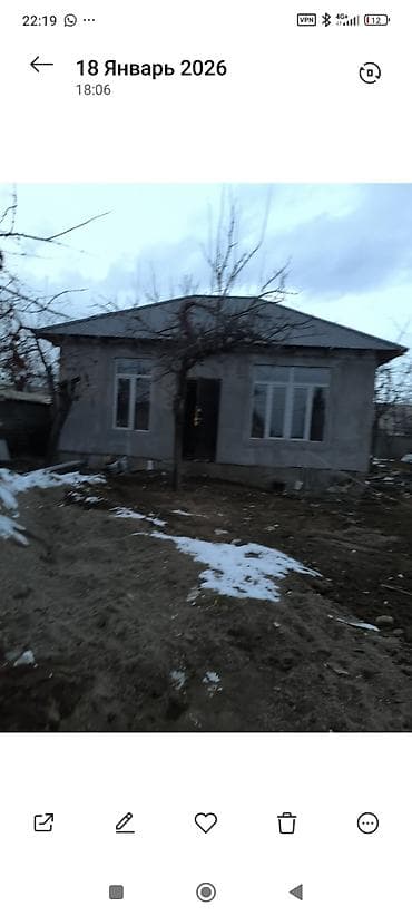 купить дом джалал абад: Дом одноэтажный с участком. Планировка и отделка: - Фасад с двумя — 1