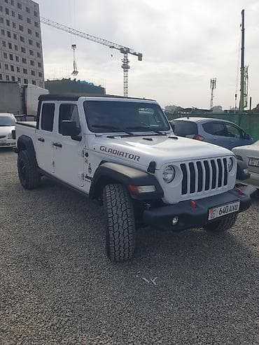 бампер на делику: Jeep Gladiator: 2020 г., 3.6 л, Автомат, Бензин, Пикап — 8