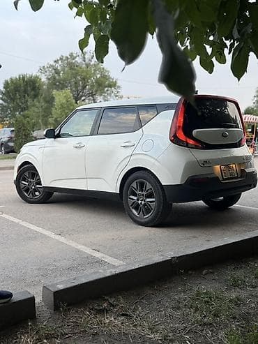 Kia Soul: 2021 г., 2 л, Автомат, Бензин, Кроссовер — 4