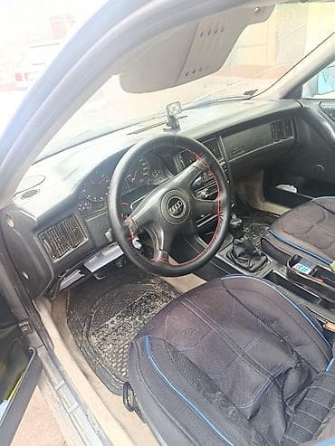 Audi: Audi 80: 1992 г., 2 л, Механика, Бензин, Седан — 5