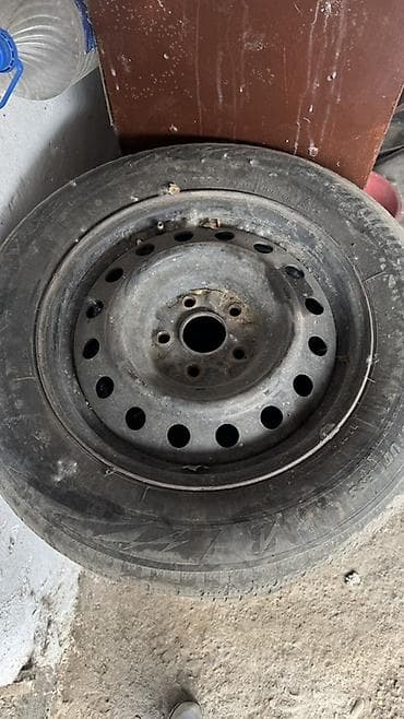 v klass: Колеса в сборе R 15, Зима, Комплект, Железные, отверстий - 5 — 1