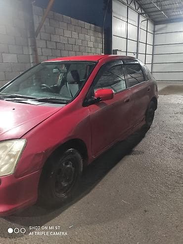 Унаа сатуу: Honda Civic: 2000 г., 1.7 л, Автомат, Бензин, Хетчбек — 4