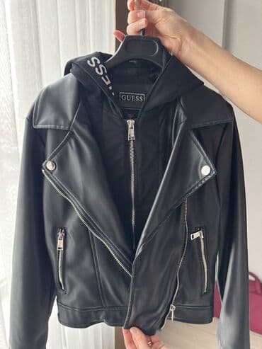 детская коляска с дождевиком: Детская куртка “Guess” оригинал привозили из Европы. Состояние — 3