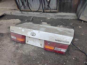 Крышка багажника Toyota, 1999 г., Б/у, Оригинал at lalafo.kg Крышка багажника Toyota, 1999 г., Б/у, Оригинал