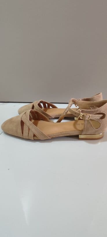 Туфли: Босоножкалар, 38, Жаңы, түсү - Саргыч боз, Өзү алып кетүү, Акылуу жеткирүү — 1