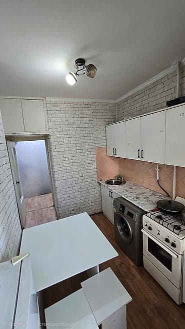 variant kg: 2 комнаты, 52 м², 105 серия, Старый ремонт — 5