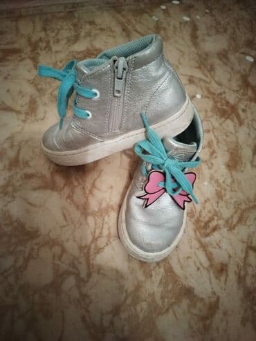 демисезонная детская обувь 22 размера: Отличная фирменная кожаная обувь.24размер. От фирмы Clark's. Покупали — 1