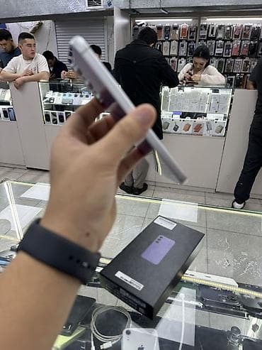 core i3: Samsung Galaxy S23, Б/у, 256 ГБ, цвет - Фиолетовый, 1 SIM, 2 SIM — 4