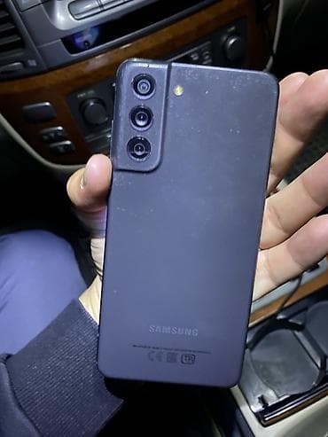 macbook 2008: Samsung Galaxy S21 FE, цвет - Черный — 2